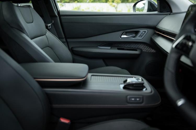 Nissan Ariya interior seats