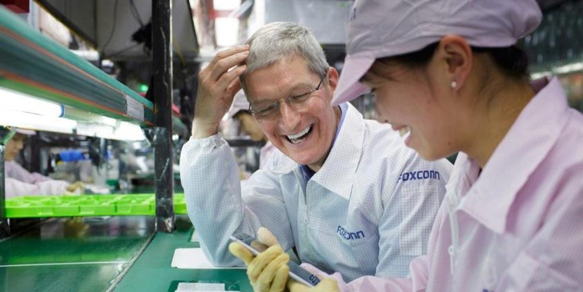  Foxconn sets up auto arm as Apple car